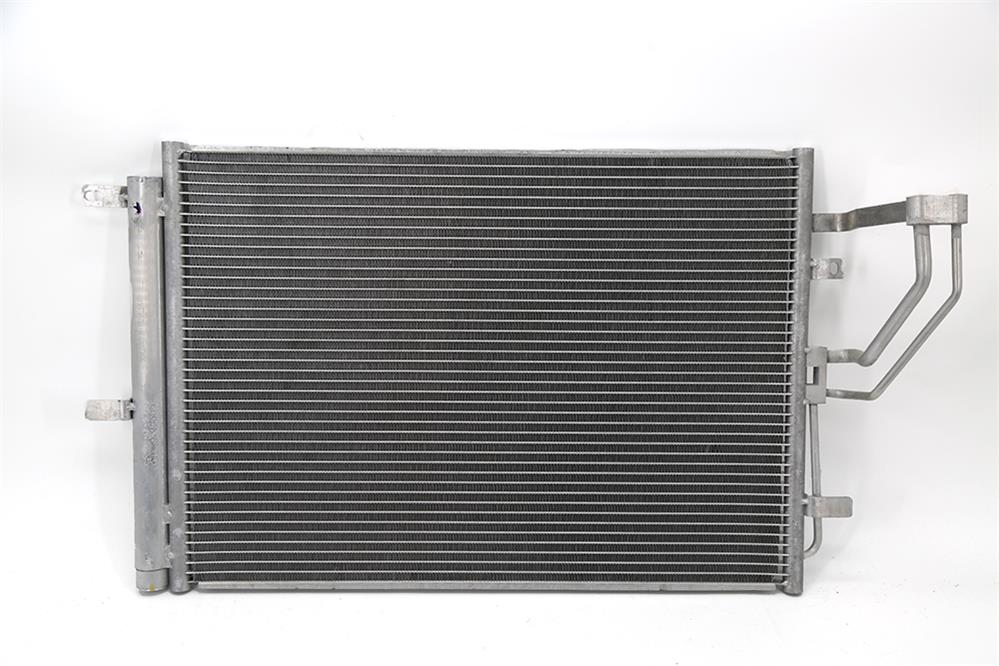 8105100W01 Changan CS35PLUS 1.4T Kondensator