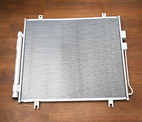 Aluminium-Auto-AC-Kondensator OE 23730221, passend für Chevrolet Baojun 530 CN202S, Nahost-Version